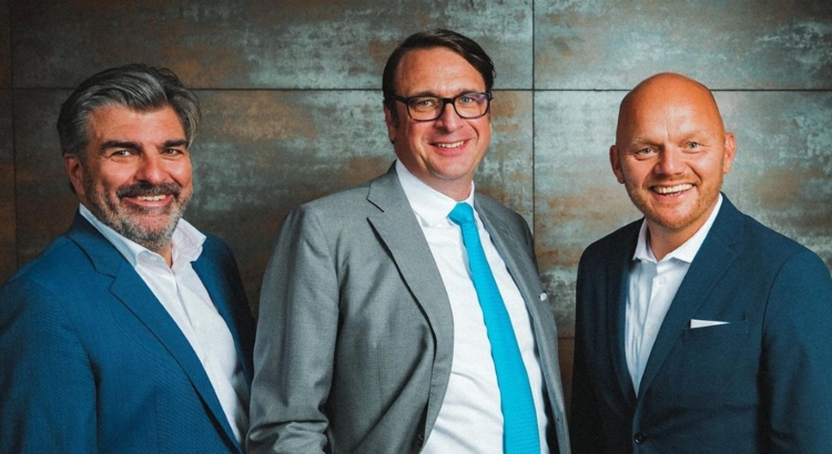 Vorreiter AG Oliver Mathée Alexander Aisenbrey Alex Obertop Foto Studio vom Berg