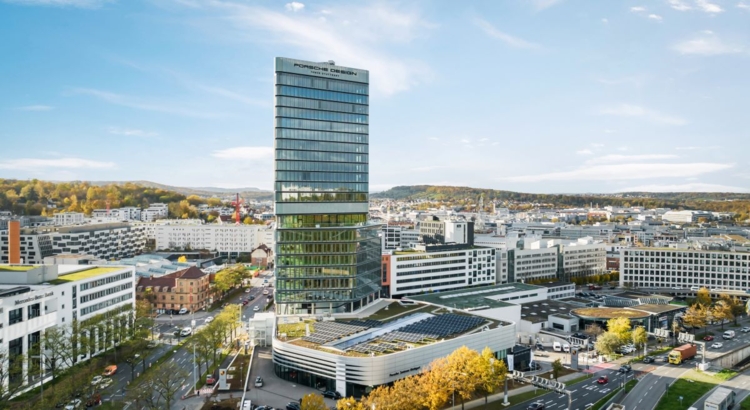 Radisson Blu Hotel im Porsche Design Tower, Stuttgart