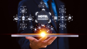 Hotel Digitalisierung Tablet iStock Fasai Budkaew.jpg